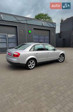 Седан Audi A4 2002 в 
