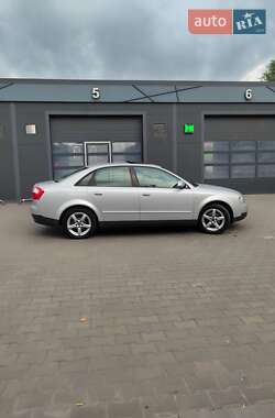 Седан Audi A4 2002 в 