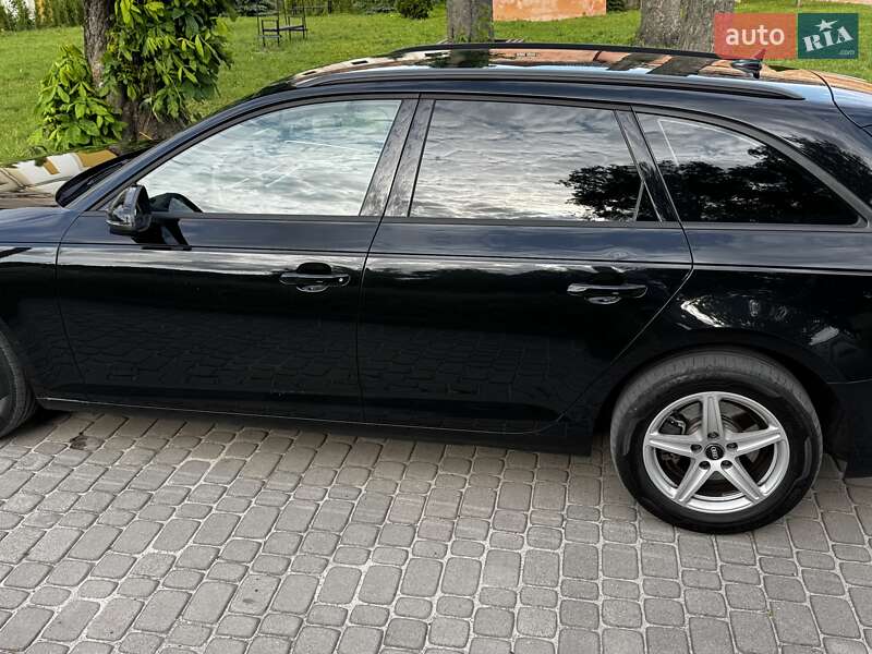 Универсал Audi A4 2019 в Кременце