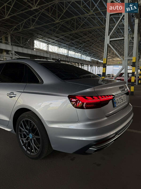 Седан Audi A4 2021 в Харькове