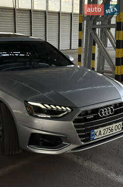 Седан Audi A4 2021 в 