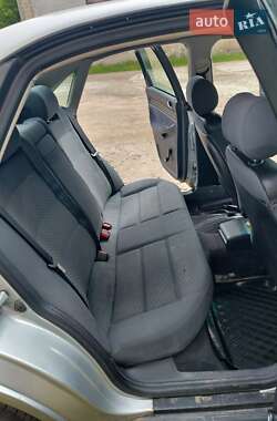 Седан Audi A4 1996 в 