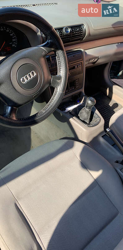 Седан Audi A4 1998 в Хмельницком