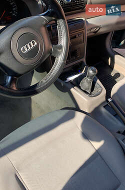 Седан Audi A4 1998 в 