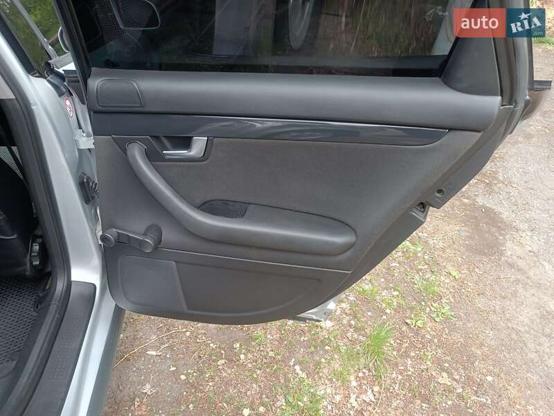 Седан Audi A4 2002 в Чернигове
