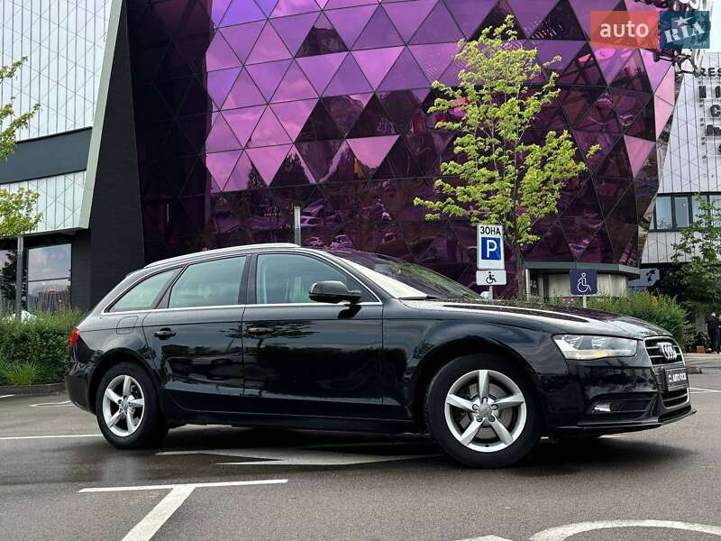 Универсал Audi A4 2012 в 