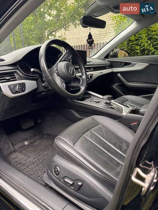 Седан Audi A4 2016 в Стрые