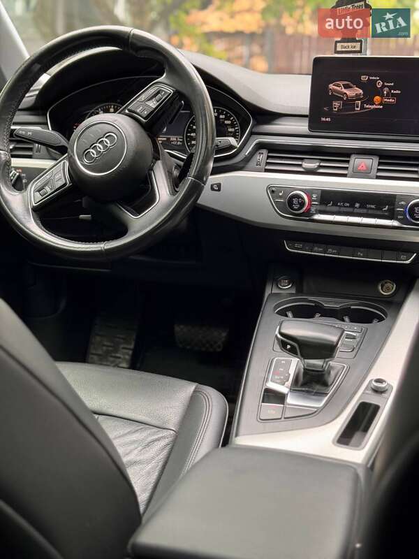 Седан Audi A4 2016 в Стрые
