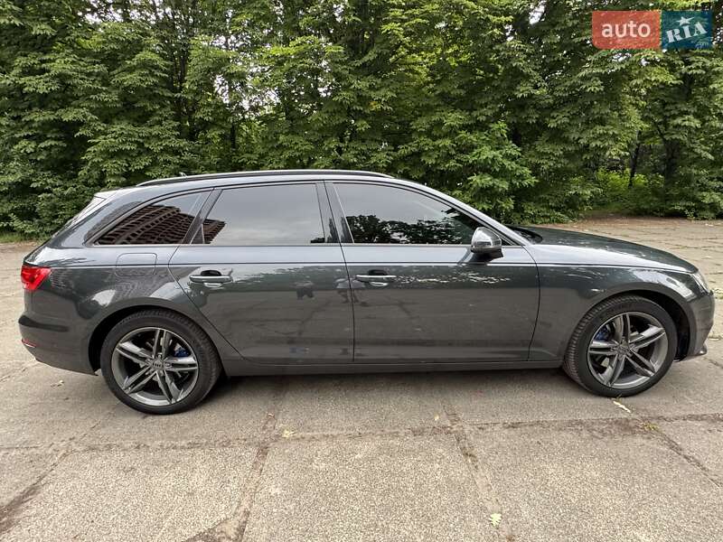 Универсал Audi A4 2016 в Киеве