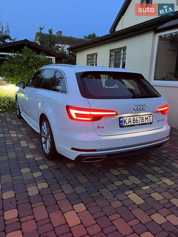 Универсал Audi A4 2019 в Киеве