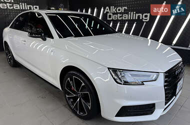 Седан Audi A4 2016 в 