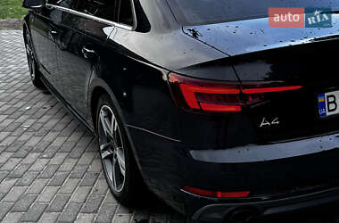 Седан Audi A4 2018 в 