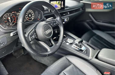 Седан Audi A4 2018 в 