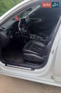 Седан Audi A4 2017 в 