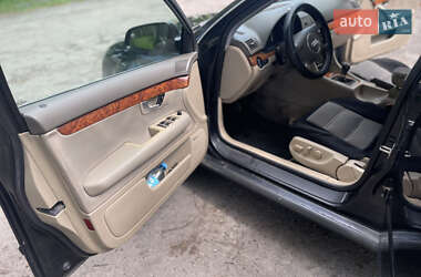 Седан Audi A4 2001 в 