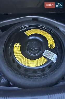 Седан Audi A4 2013 в 