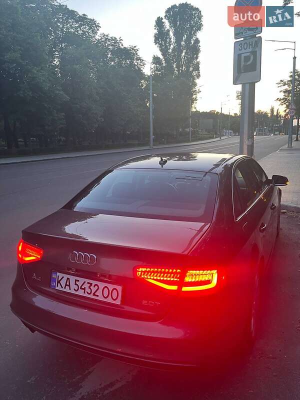 Седан Audi A4 2013 в Киеве