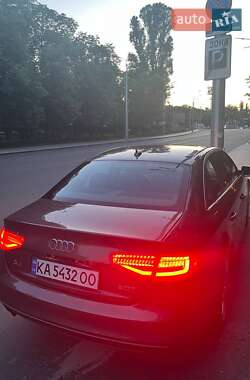 Седан Audi A4 2013 в 