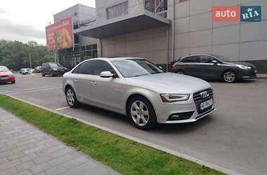 Седан Audi A4 2012 в 