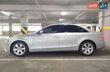 Седан Audi A4 2012 в 