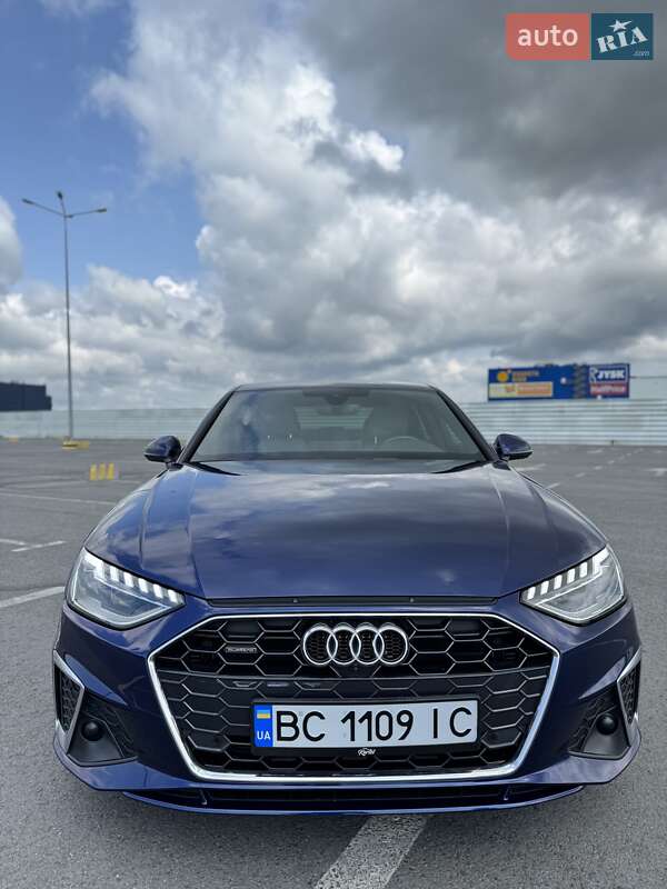 Седан Audi A4 2023 в Львове