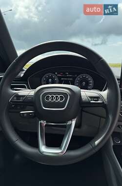 Седан Audi A4 2023 в 