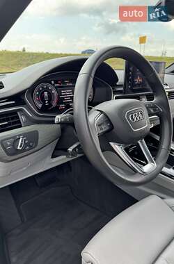 Седан Audi A4 2023 в 
