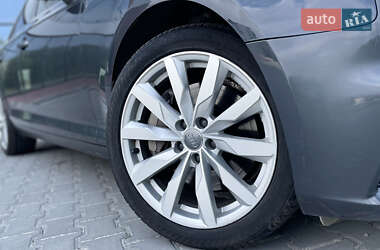 Седан Audi A4 2017 в 