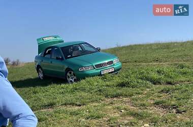 Седан Audi A4 1995 в 