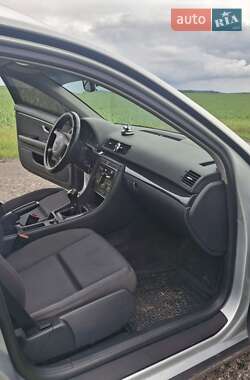 Универсал Audi A4 2003 в 