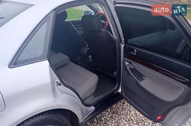 Седан Audi A4 1999 в 