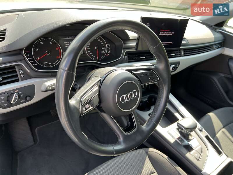 Универсал Audi A4 2021 в Дрогобыче