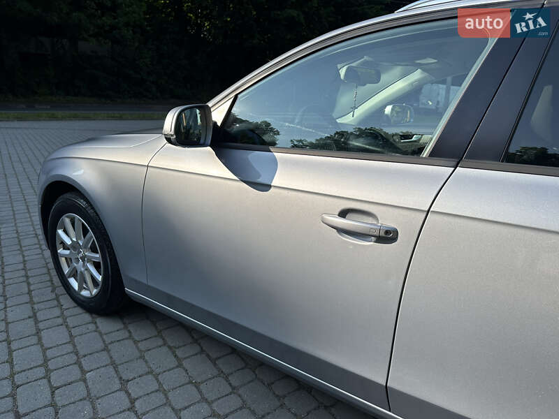 Універсал Audi A4 2014 в Львові