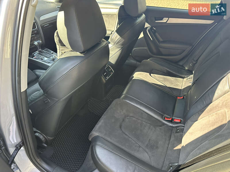 Універсал Audi A4 2014 в Львові