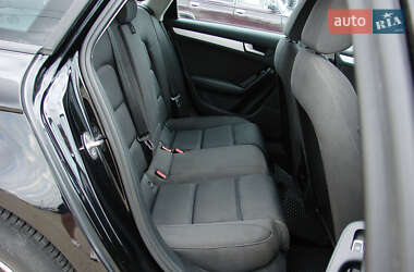 Универсал Audi A4 2015 в 