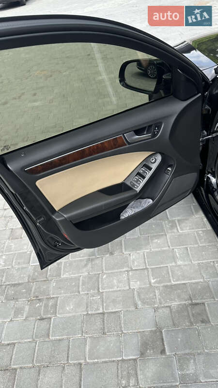 Седан Audi A4 2014 в Овруче