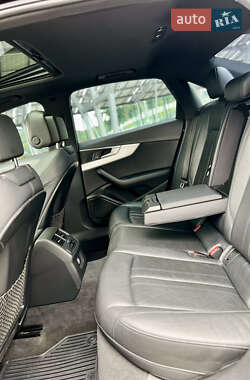 Седан Audi A4 2016 в 