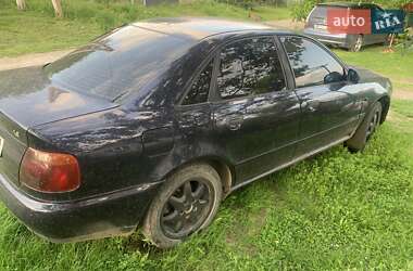 Седан Audi A4 1995 в 