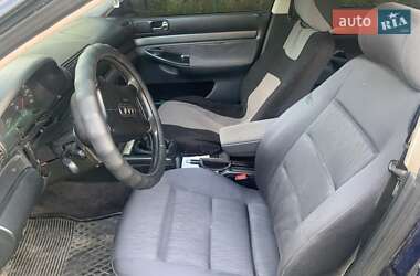 Седан Audi A4 1995 в 