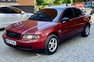 Седан Audi A4 1996 в 