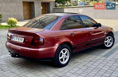 Седан Audi A4 1996 в 