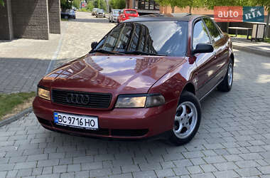 Седан Audi A4 1996 в 
