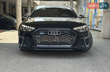 Седан Audi A4 2020 в 