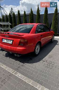 Седан Audi A4 1995 в 