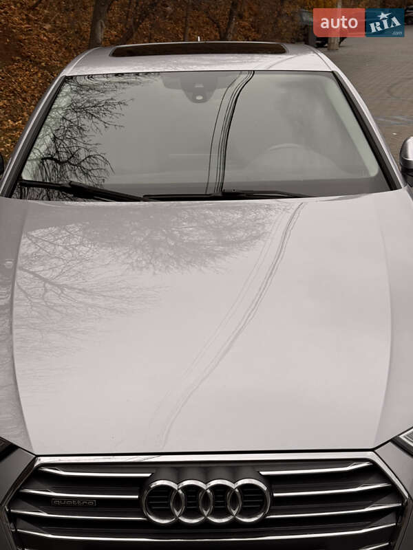 Седан Audi A4 2016 в Одессе