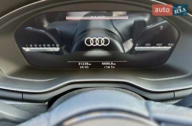 Седан Audi A4 2020 в 