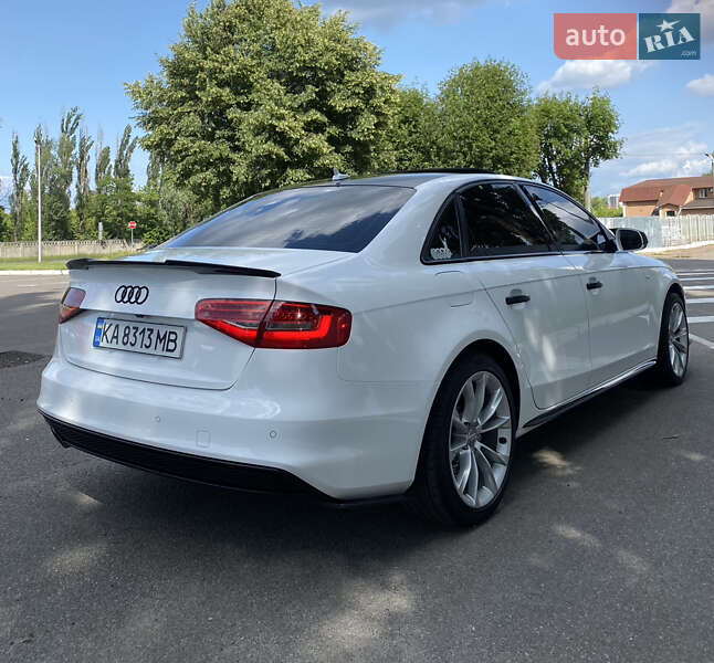 Седан Audi A4 2015 в Києві