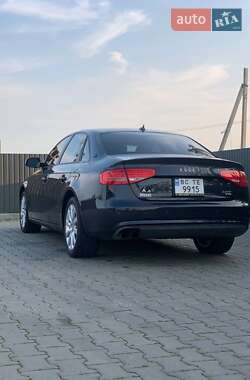 Седан Audi A4 2012 в 