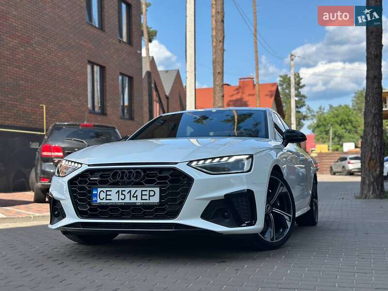 Седан Audi A4 2022 в Киеве