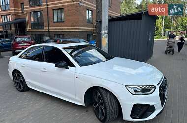 Седан Audi A4 2022 в 